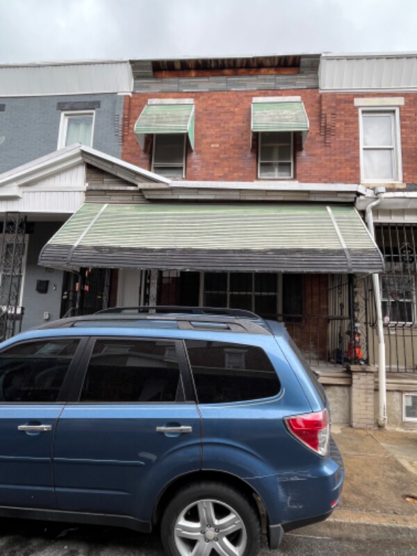 Building Photo - 717 E Madison St