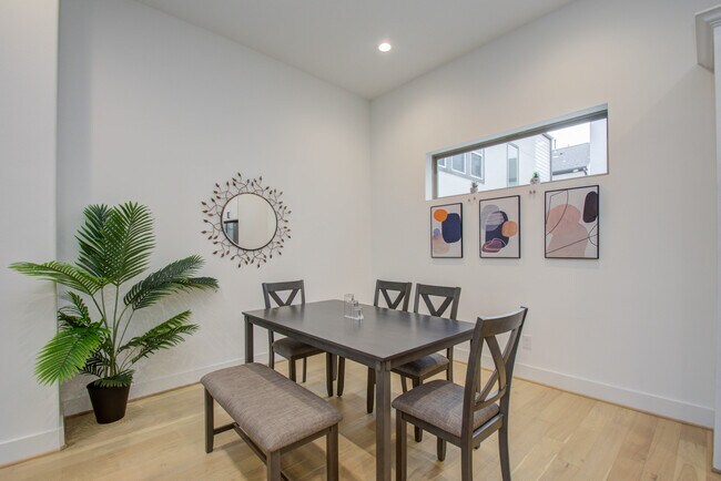 Foto del edificio - 2315 Sherwin St