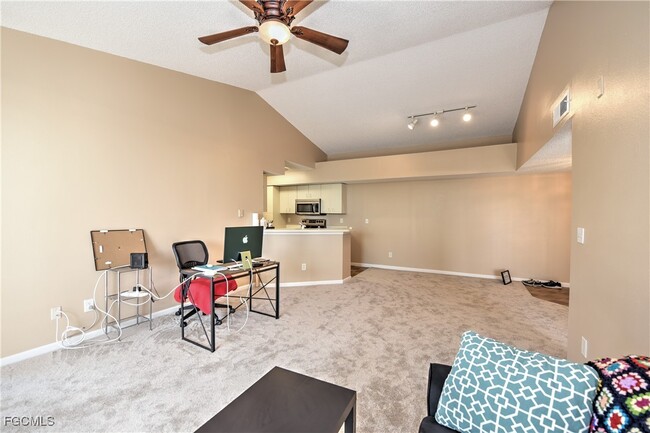 Foto del edificio - 13615 Eagle Ridge Dr