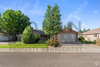Building Photo - 668 Garnet Dr