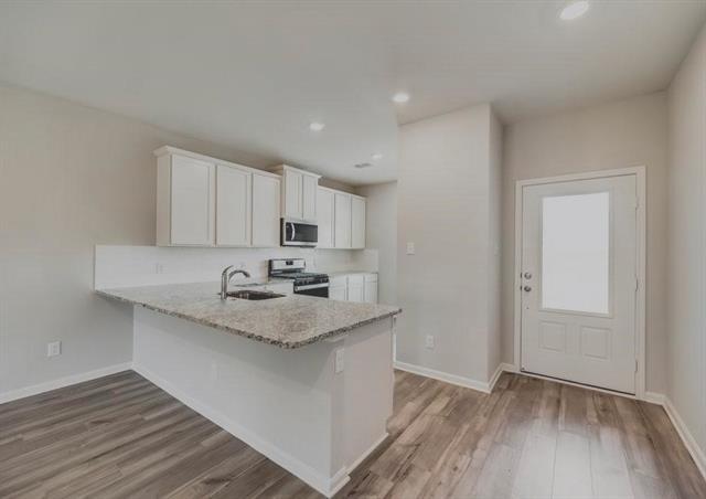 Building Photo - 309 Aceves Ct