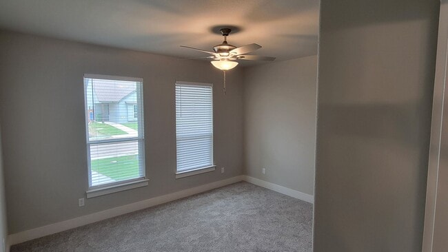 Building Photo - COMING SOON - 3/2/2 Godley ISD + Pet Welcome