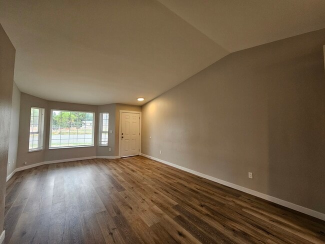 Building Photo - 8505 44th Dr NE