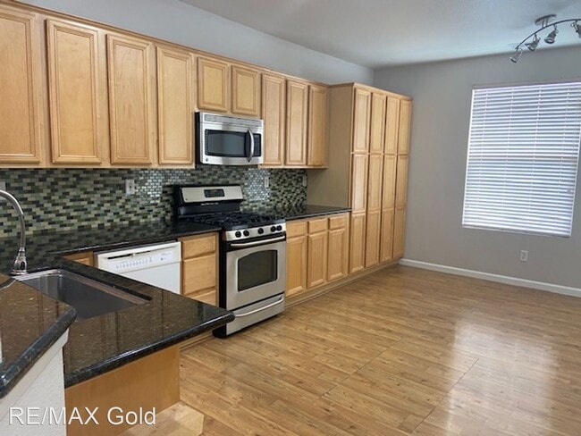 Building Photo - 4 br, 2.5 bath House - 1640 Rocky Cove Lane