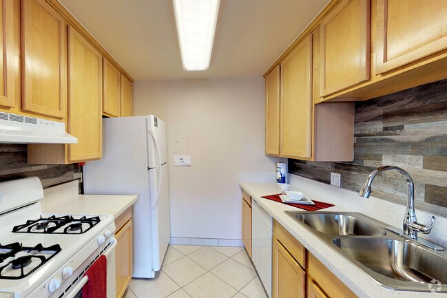 1HAB, 1BA - 550 ft² - Peppertree Apartments