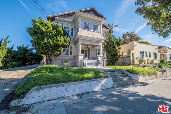 Foto del edificio - 108 N Broadway