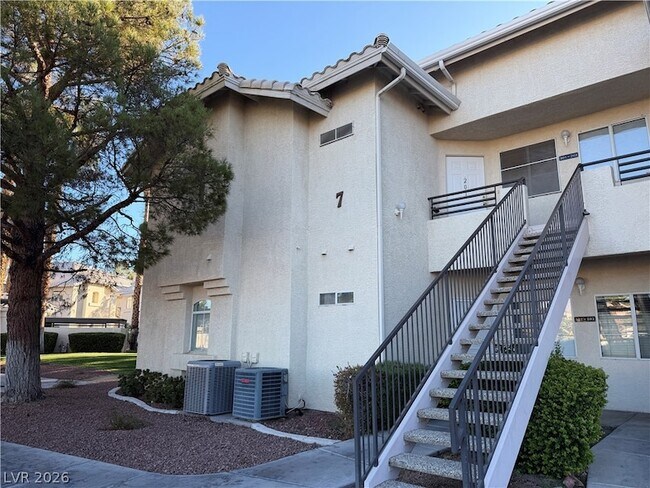 Foto del edificio - 3320 S Fort Apache Rd