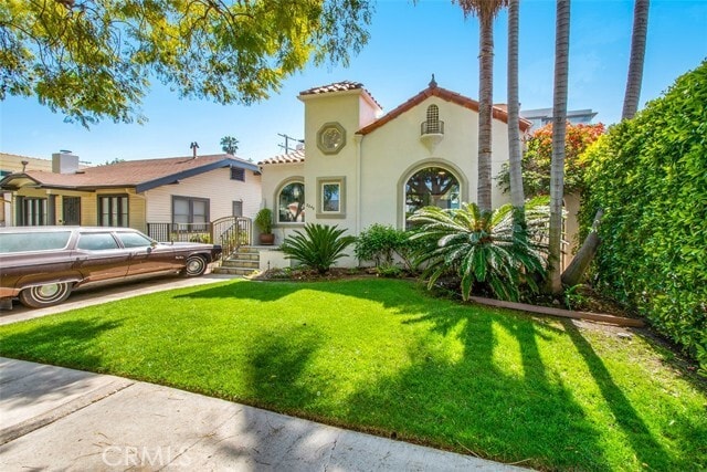 Foto del edificio - 8848 Ashcroft Ave