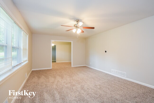 Foto del edificio - 629 Bounty Dr