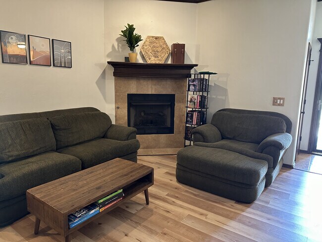 Foto del edificio - 2317 NW 194th St