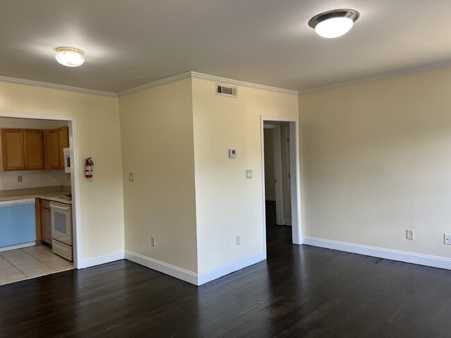 Foto del edificio - 2367 Cascade Rd