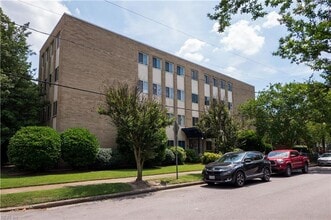 Building Photo - 1005 Woodrow Ave