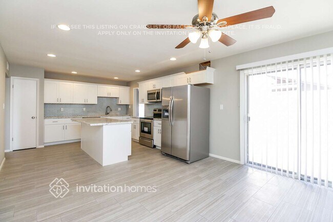 Foto del edificio - 1915 E Colgate Dr