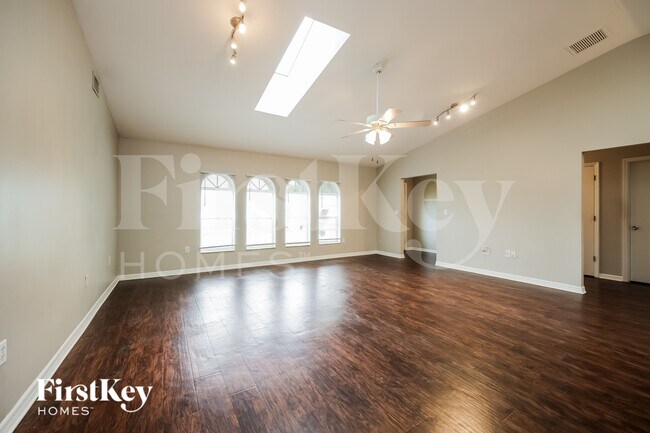 Building Photo - 23504 Avacado Ave