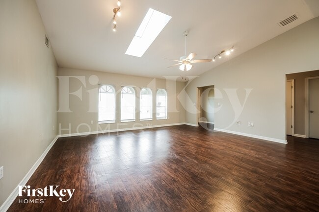 Foto del edificio - 23504 Avacado Ave