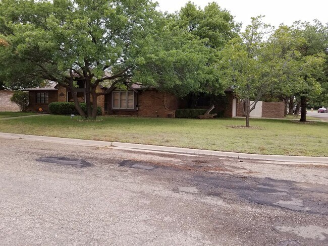 Foto del edificio - GREAT HOME CORNER LOT ZIA SCHOOL DISTRICT