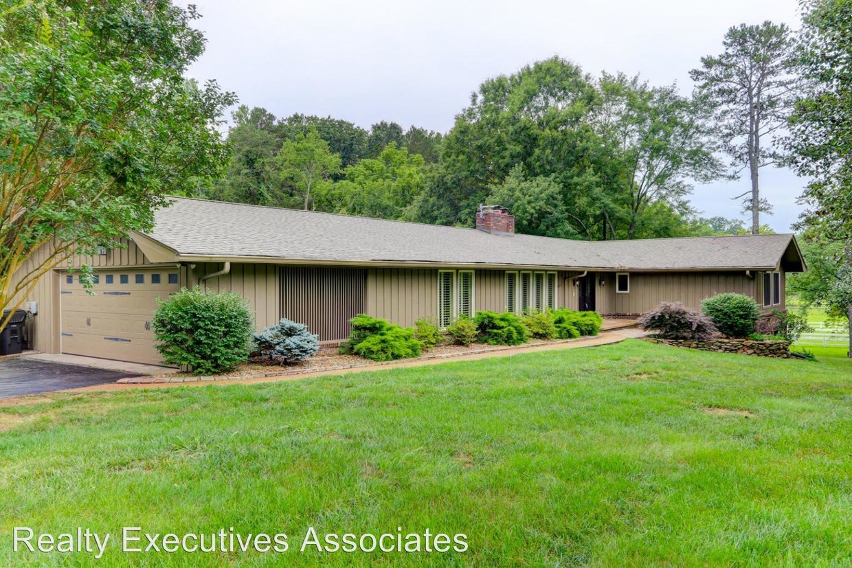 Foto principal - 9912 Westland Dr
