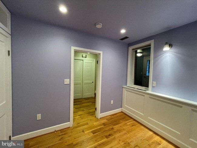 Foto del edificio - 2442 20th St NW