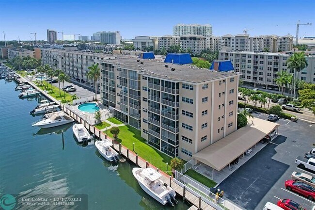 Foto del edificio - 1617 SE 15th St