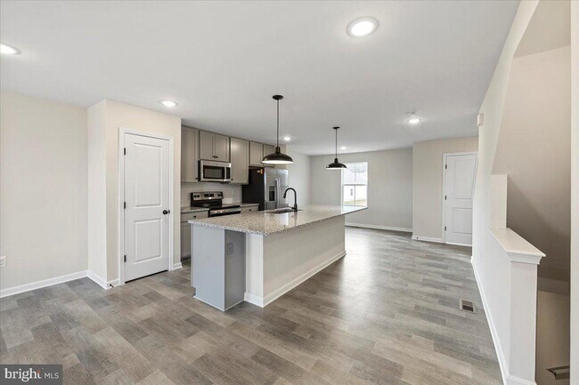 Building Photo - 21 Stifftail Rd