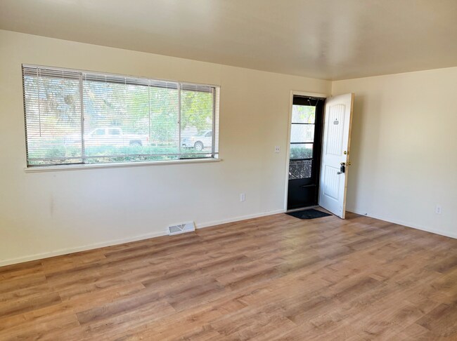 Foto del edificio - 1033 Grant St