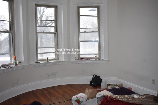 Building Photo - 858 Huntington Ave