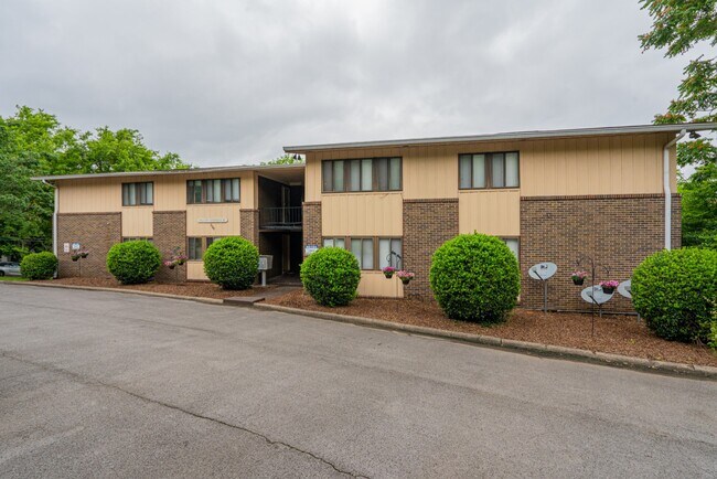 Foto del edificio - 3210 Orleans Dr