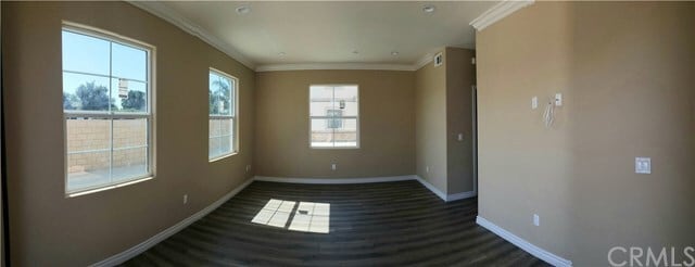 Building Photo - 1026 W Fernleaf Ave