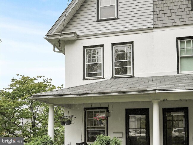 Foto del edificio - 3 Bells Mill Rd