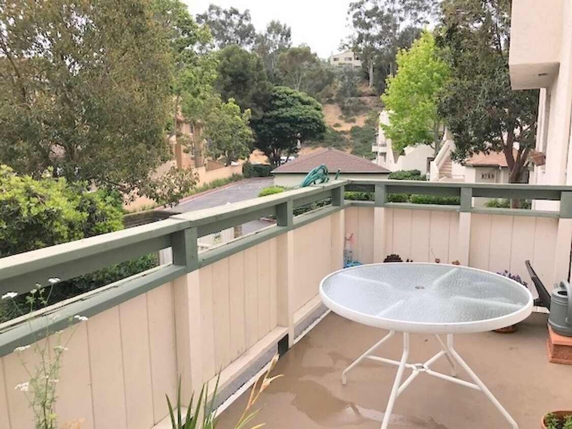 Foto principal - LaJolla 2BR 1.5BA Townhouse-3 Story-Tri-Le...