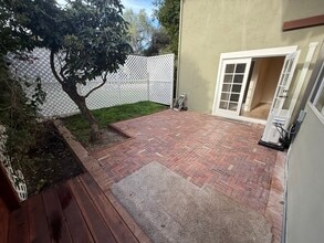 Building Photo - 2741 Royal Crest Dr