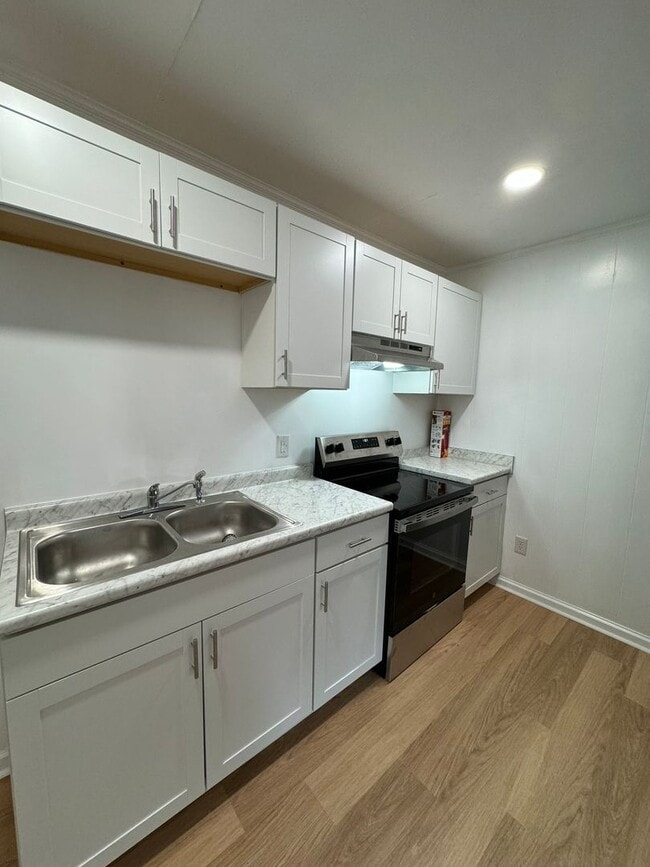 Foto del edificio - 133 Briarwood Rd