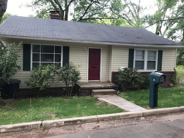 Primary Photo - Cute Anderson Home for Rent