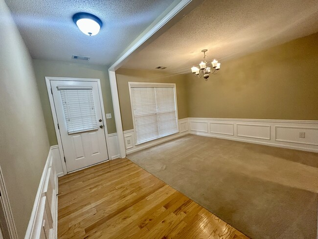 Building Photo - 1608 Hemburg Trace