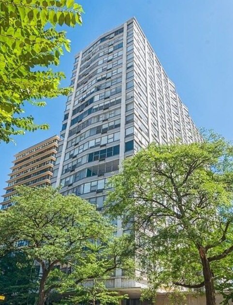 Primary Photo - 5757 N Sheridan Rd