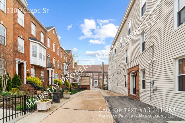 Foto del edificio - 3306 Clyde St