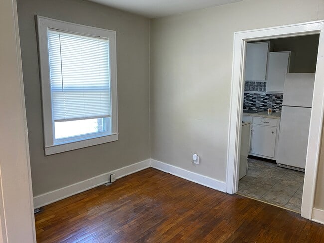 Building Photo - Myers Triplex