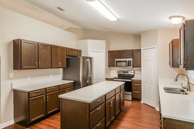 Foto del edificio - 3424 Steelgate Ct