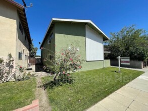 Building Photo - 414 N San Gabriel Ave