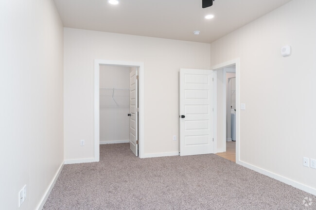 1BR, 1BA - Bedroom - Newbury Flats