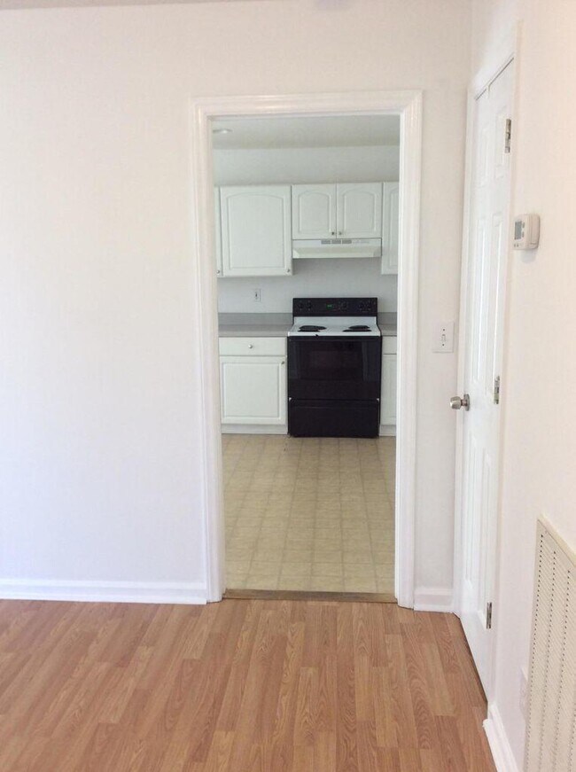 Foto del edificio - 503 McReynolds St
