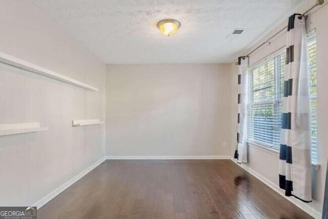 Foto del edificio - 9122 S Sterling Lakes Dr