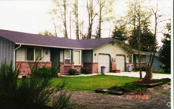Primary Photo - 35607-35609 94th Ave S