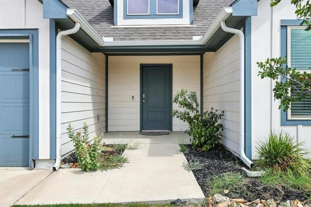 Building Photo - 11112 W Pond Dr