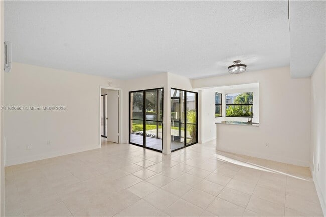 Foto del edificio - 1160 Washington Cir