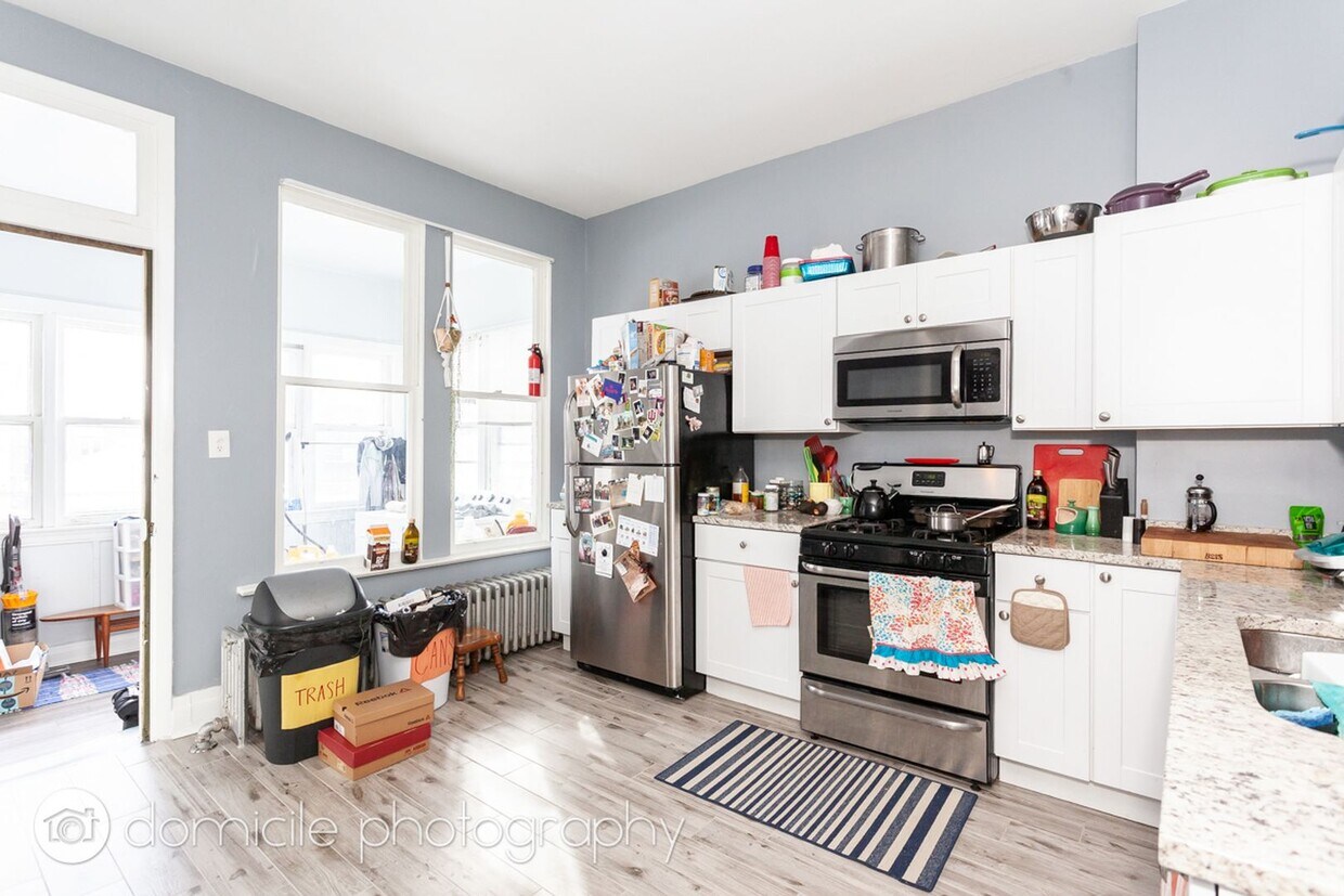 Foto principal - 2903 W Belden Ave