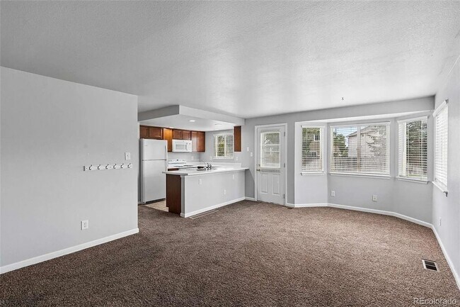 Foto del edificio - 1620 W 135th Way