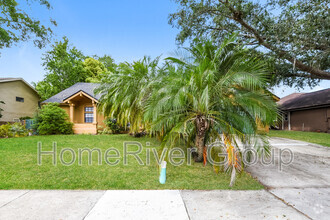 Building Photo - 733 Swaying Palm Dr