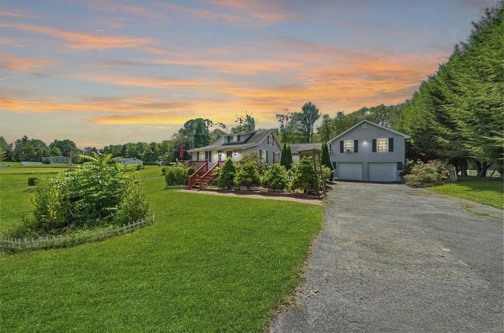 Foto principal - 63 Walker Valley Rd