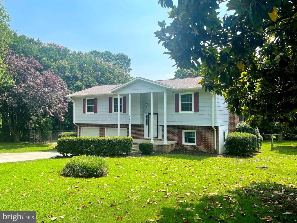 Primary Photo - 40865 Spring House Ln